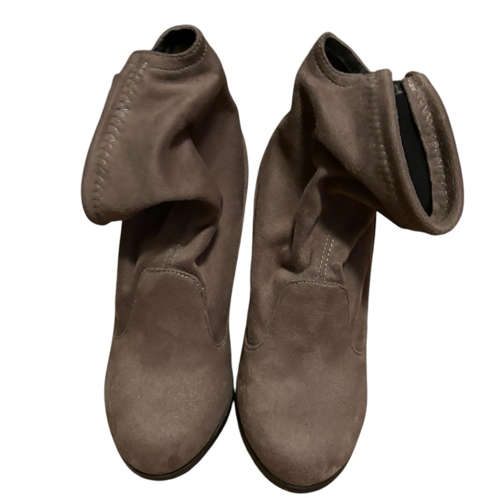 Euc-Vegan Shirhk Brown Suede Boots View 3
